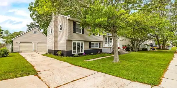 214 Roseann