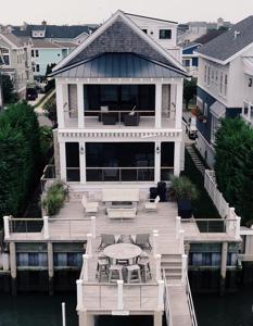 11013 Sunset Drive