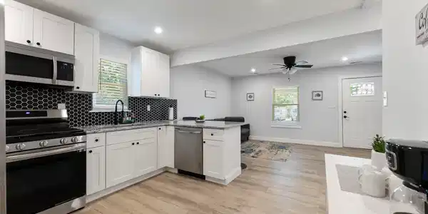 7 Lafayette Avenue