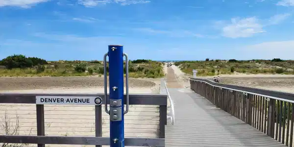 Image 3: Area Attraction