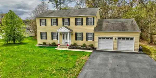 27 Whiting Lane