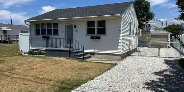 216 Sunray Road