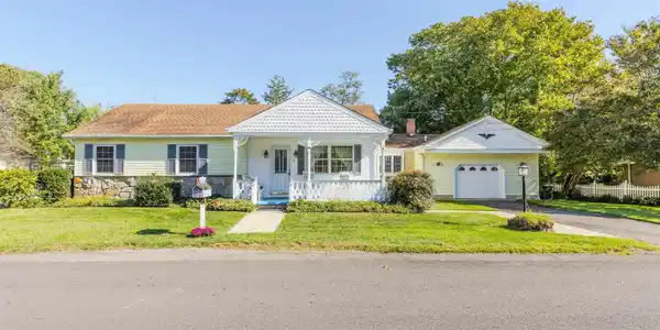 35 Maple Avenue