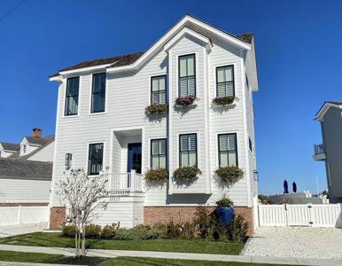 10315 Sunrise Drive