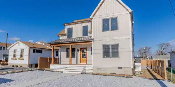 243 Pinetree Drive