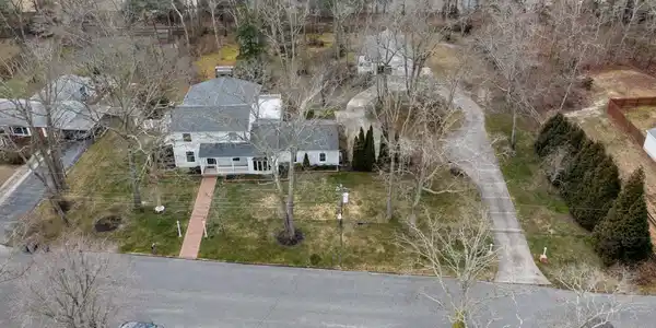 9 Winding Way
