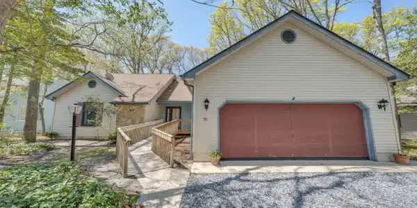 70 Capewoods Road
