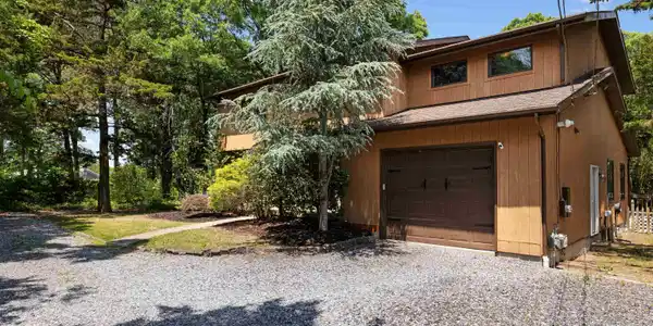 717 Town Bank Road