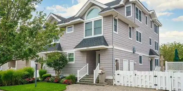 76 W 18th