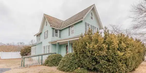3129 Shunpike Road