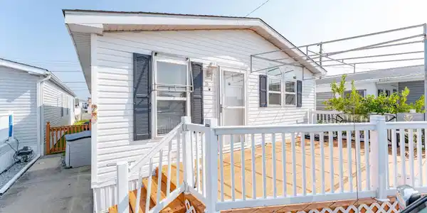 29 Hildreth Avenue
