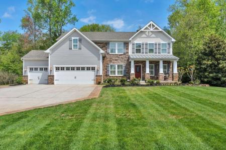 18 Seagrove Avenue