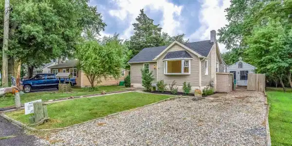 22 Ellery Road