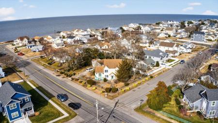 1601 Franklin Avenue