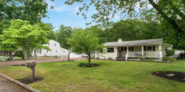 22 Rita Avenue