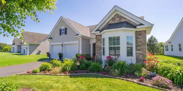 319 Aberdeen Way
