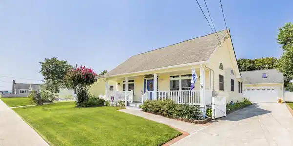 712 Arctic Avenue