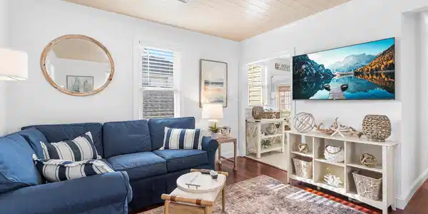 816 Saint James Place