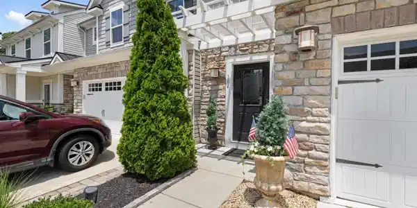 104 Bay Breeze Boulevard