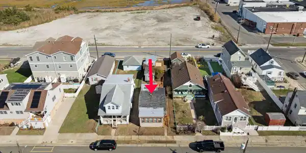 409 W Juniper Avenue