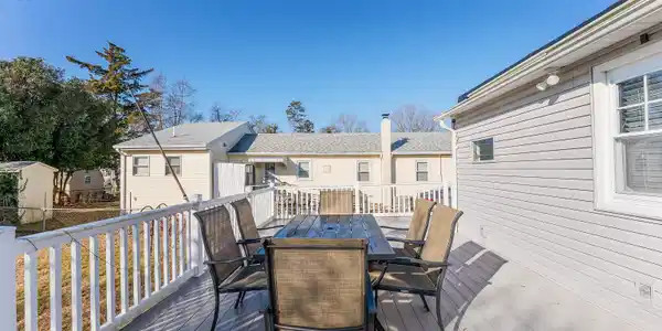 134 W Delaware Parkway