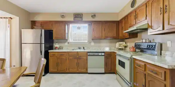 807 Derby Avenue