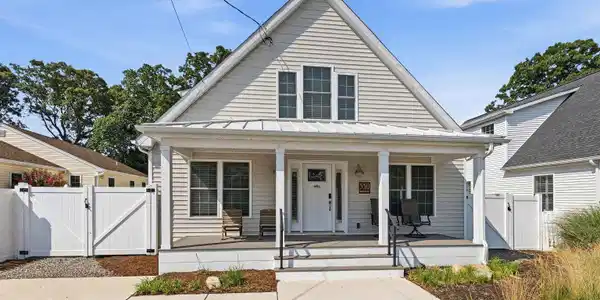 330 Evergreen Avenue