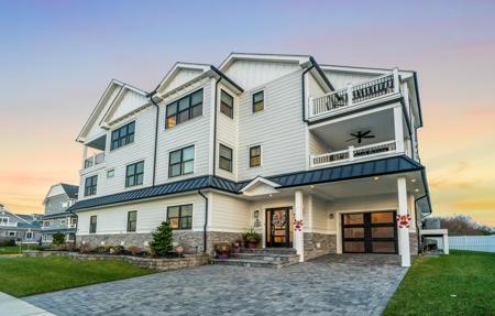 901 S Commonwealth Avenue