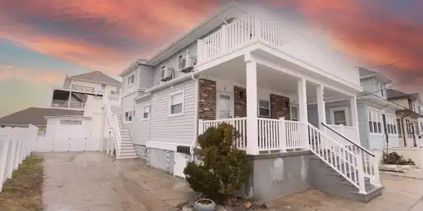 110 W Buttercup Road