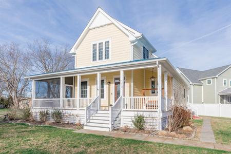702 Foster Avenue