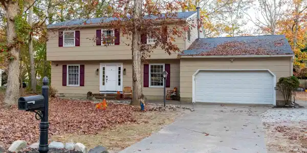 4 Dory Drive