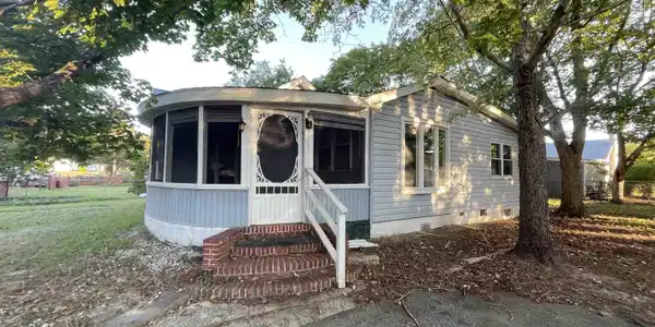11 Alexander Avenue
