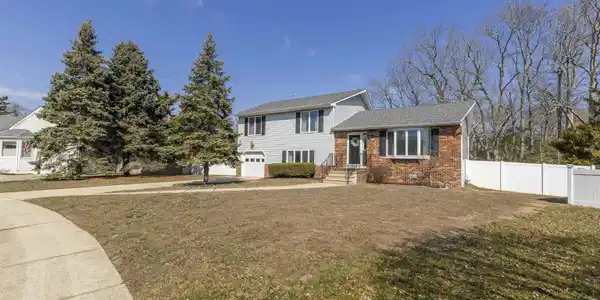 25 Barbara Terrace