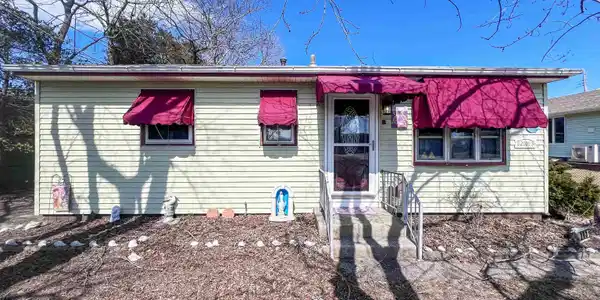 203 Rose Hill Parkway