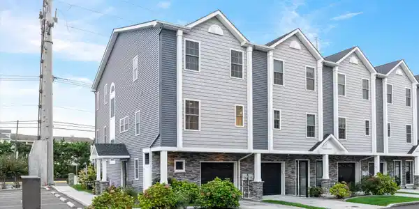 1116 Stone Harbor Boulevard