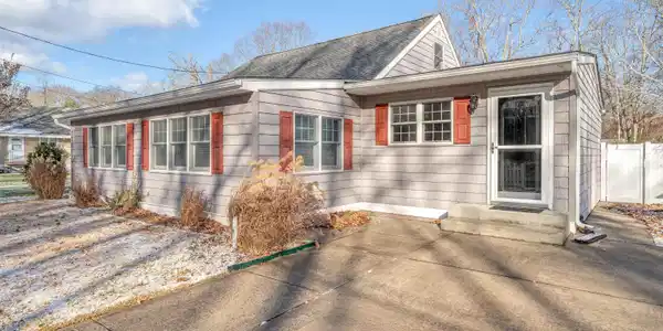 220 Iselin Road