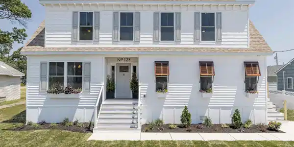 125 Bay Avenue
