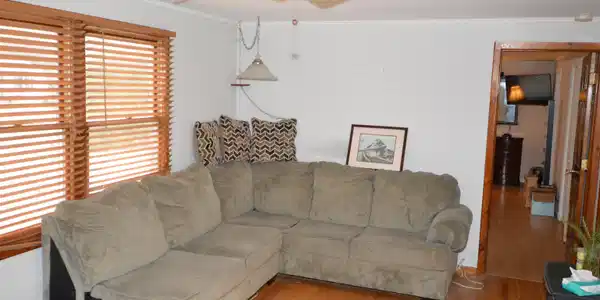 7 Benche Court