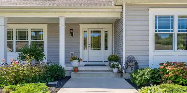 15 Canterbury Way