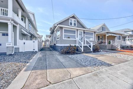 118 E Columbine Road