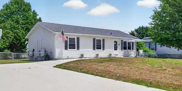 6 Rutledge Avenue
