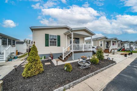 740 Meadowview Lane
