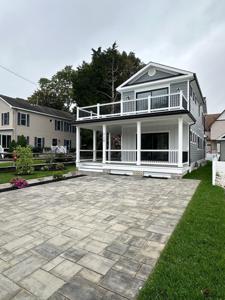 718 Grande Avenue