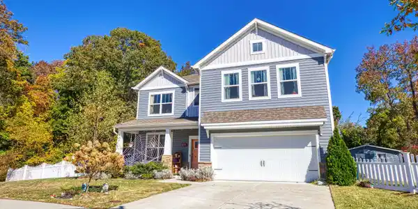 14 Leonard Drive