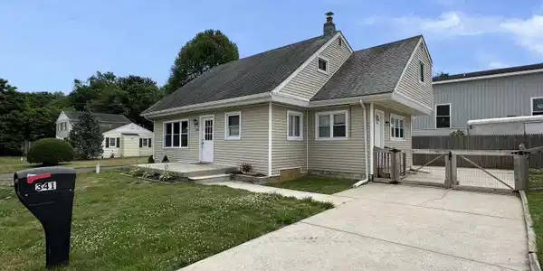 341 Erma Lane