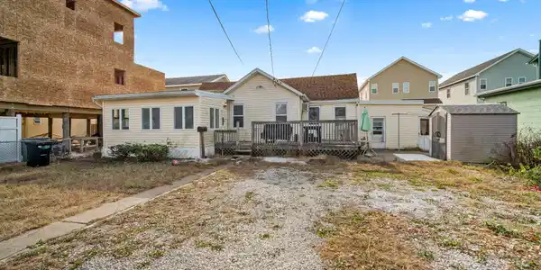 128 E Garfield Avenue