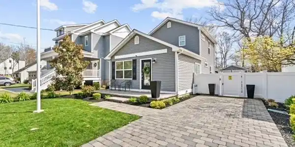 108 Elwood Road