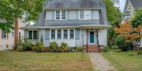 17 Romney Place