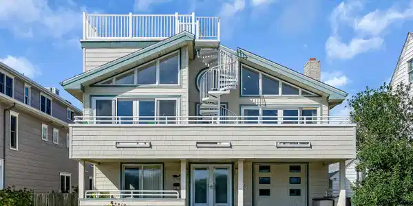 312 E Atlantic Boulevard