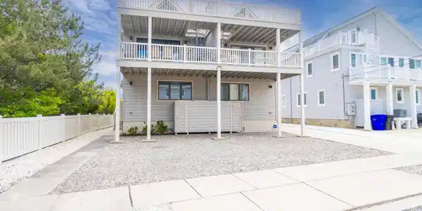 7889 Sunset Drive